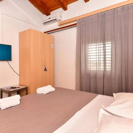 Mate Apartment Makarska