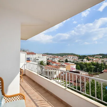 Mate Apartment