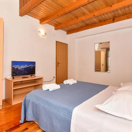 Apartman Mate *