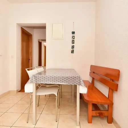 Mate Apartament Makarska